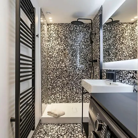 Apartment Zola - Furnished Downtown