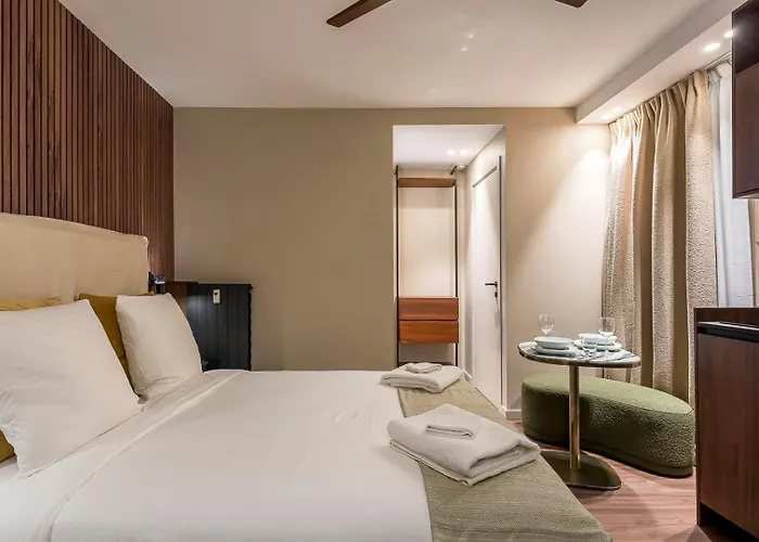 Zola - Furnished - Downtown 里昂